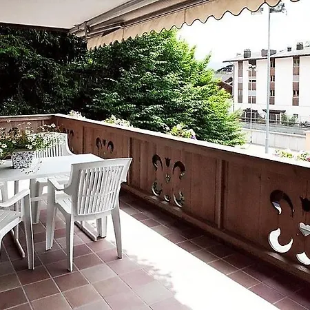 Unter-gstaad Sleeps 4 Wifi アパート