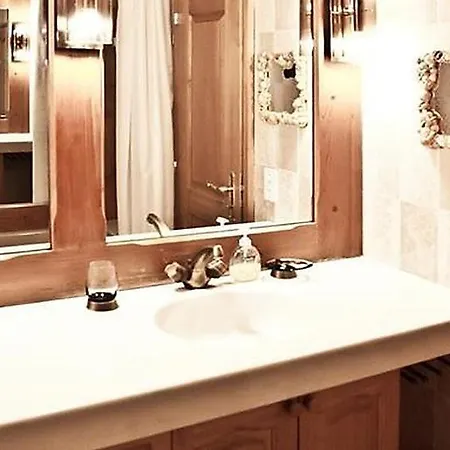 Unter-gstaad Sleeps 4 Wifi