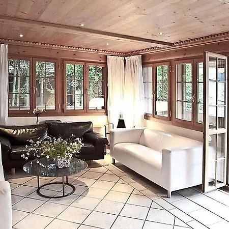 Unter-gstaad Sleeps 4 Wifi شقة